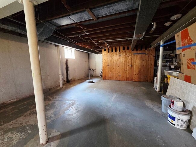 Building Photo - 1431 Balmoral Ave