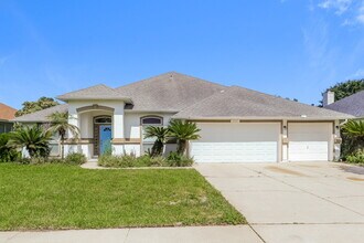 Building Photo - 2347 Foxhaven Dr W