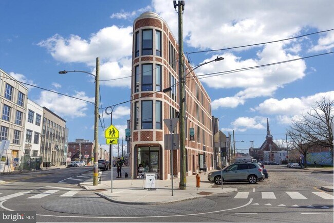 Building Photo - 2401 Frankford Ave