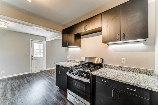 Building Photo - 4652 Old Cowan Rd