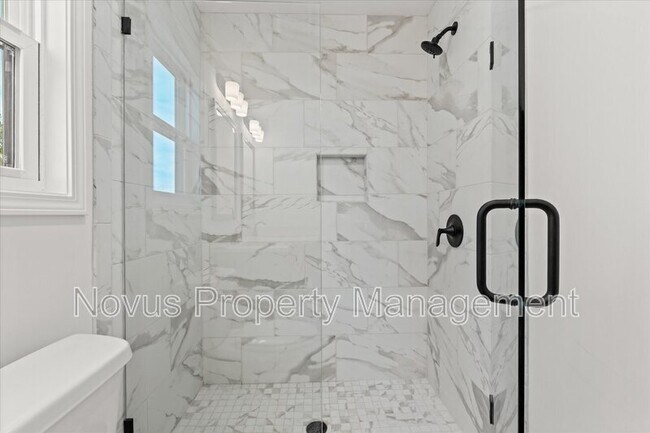 Building Photo - 103 Carroll Cir