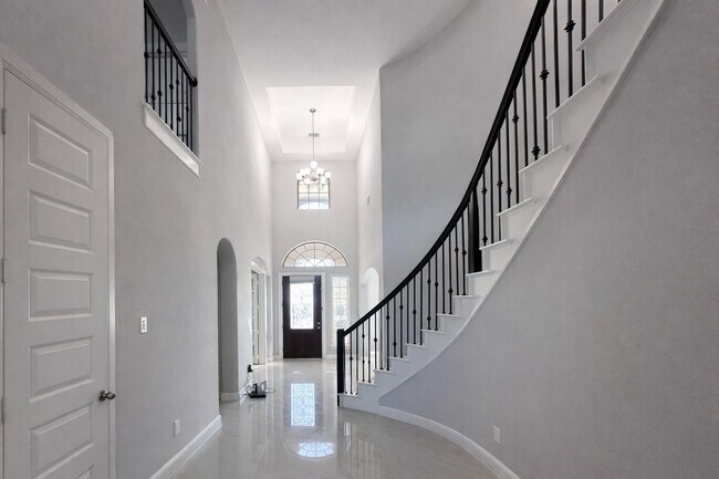 Building Photo - 2406 Trocadero Ln