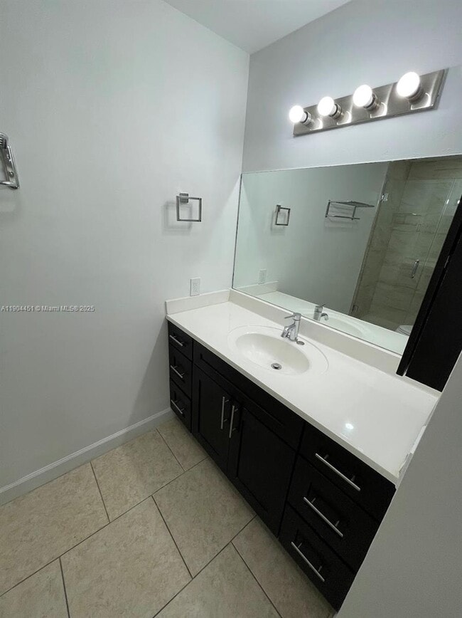 Building Photo - 1165 NW 125th Pl