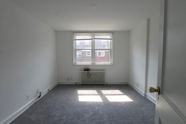 Building Photo - 510 S Pleasant Pl