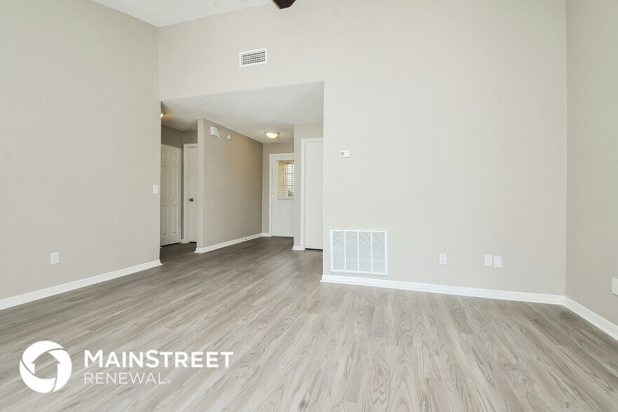 Building Photo - 1625 Crossridge Dr