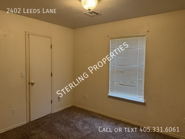 Building Photo - 2402 Leeds Ln