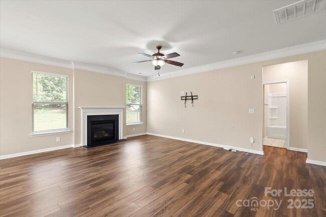 Building Photo - 2433 Chinkapin Ct