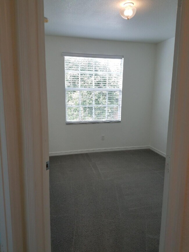 Building Photo - 22138 Majestic Woods Way