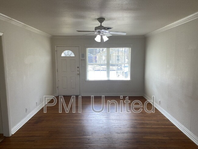 Building Photo - 510 Panhandle St