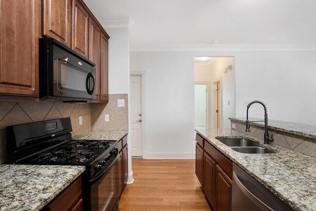 Building Photo - 6715 Windrift Way