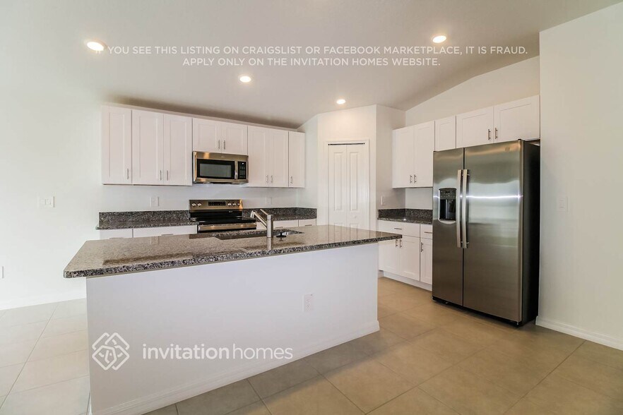 Building Photo - 11447 Lavender Loop