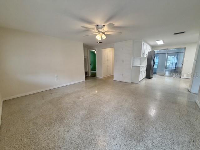 Building Photo - 635 1st Ave N