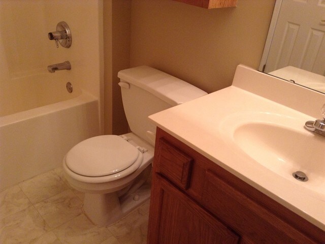 Building Photo - 6008 Tybalt Dr