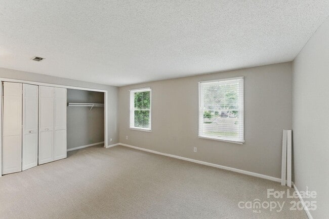 Building Photo - 7016 Wannamaker Ln