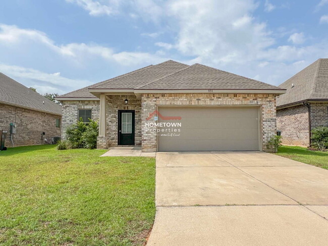 Primary Photo - Beautiful 3 bedroom home centrally located...