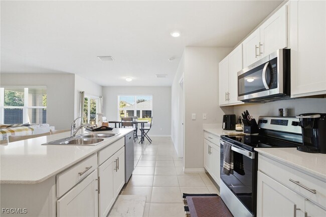 Building Photo - 1917 SW 4th St