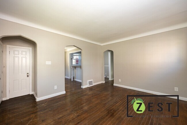 Building Photo - BEAUTIFUL 3 BED HOME