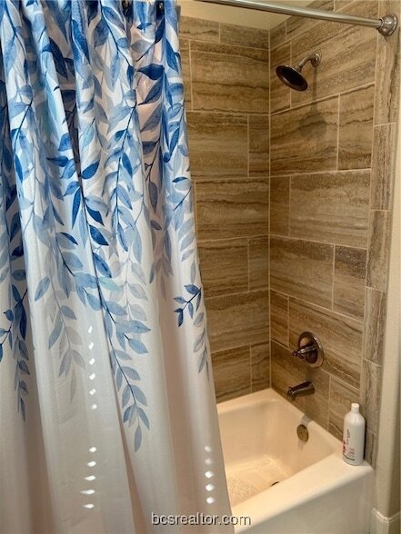 Building Photo - 15605 Long Creek Ln