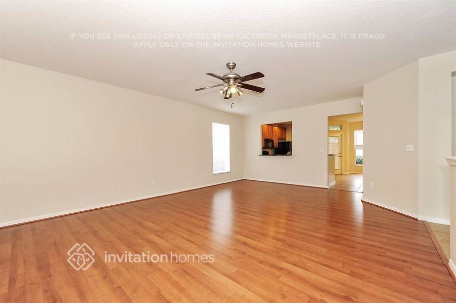 Building Photo - 5901 Grand Loneoak Ln