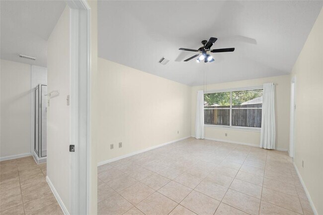 Building Photo - 17402 Eastwood Cir