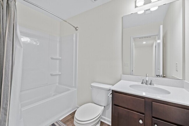 Building Photo - 3063 Spline Cir