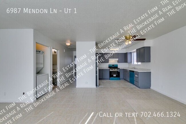 Building Photo - 6987 Mendon Ln