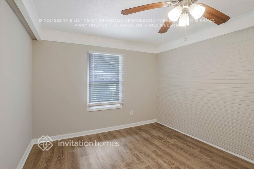 Building Photo - 2710 Ellen Way