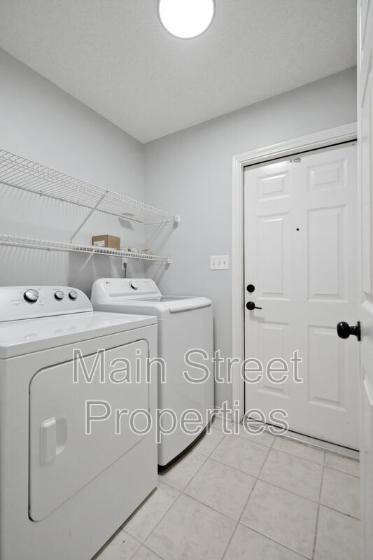 Building Photo - 9075 Caribbean Dr