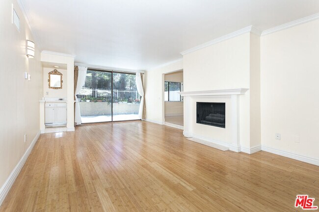 Building Photo - 1950 S Beverly Glen Blvd