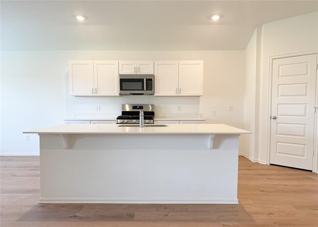 Building Photo - 16309 Harvester Dr