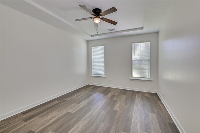 Building Photo - 720 Bancroft Dr