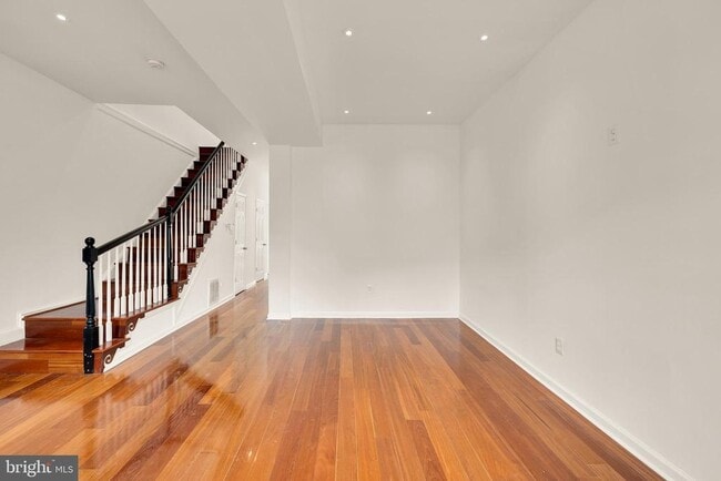 Building Photo - 1405 Montello Ave NE