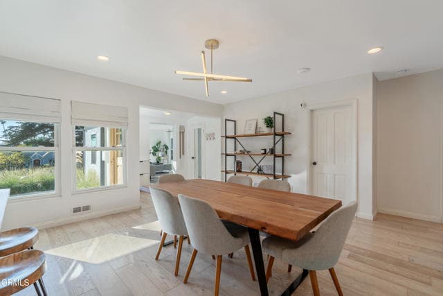 Building Photo - 5200 Dahlia Dr