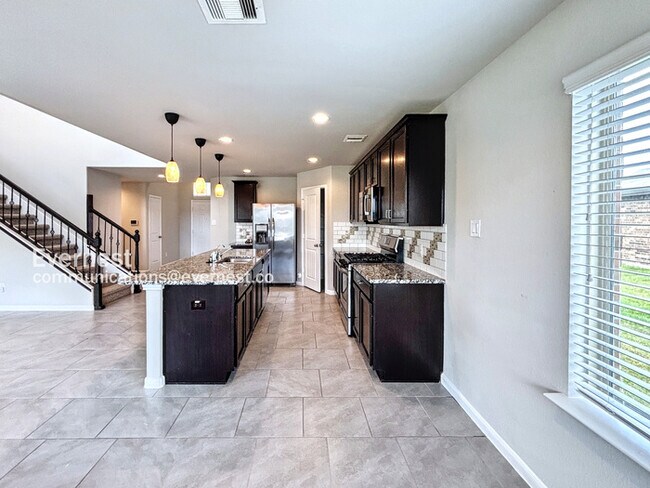 Building Photo - 3906 McDonough Way