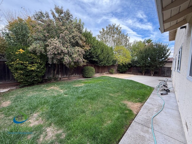 Building Photo - $4695 - Spacious 5 Bed/3 Bath Gilroy Home Located in Sunrise Park Neighborhood