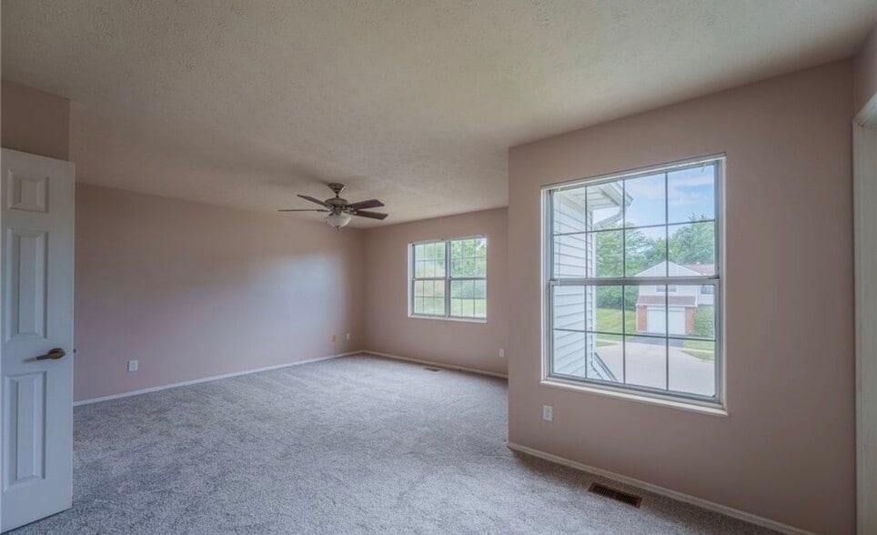 Building Photo - 2342 Raider Dr