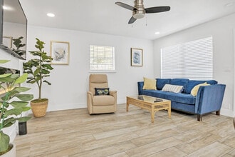 Building Photo - 1598 NE 38th St