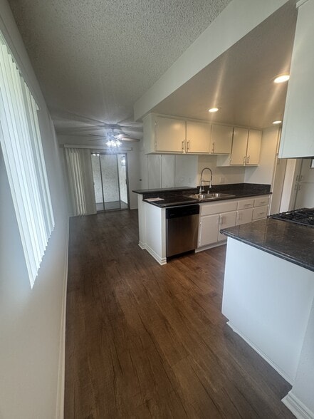 Building Photo - Park Ridge Apartments