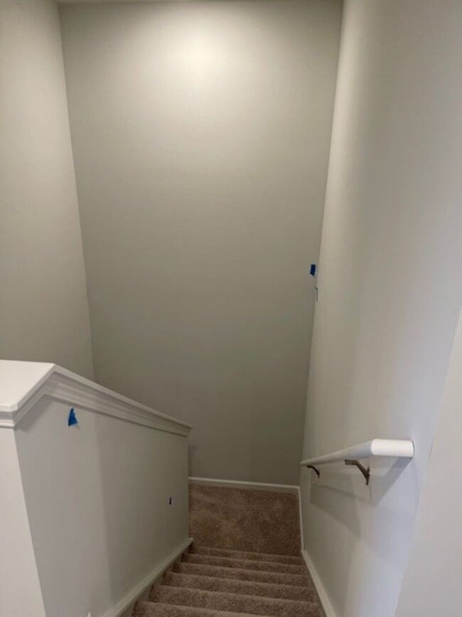 Building Photo - Stunning condo is South Murfreesboro