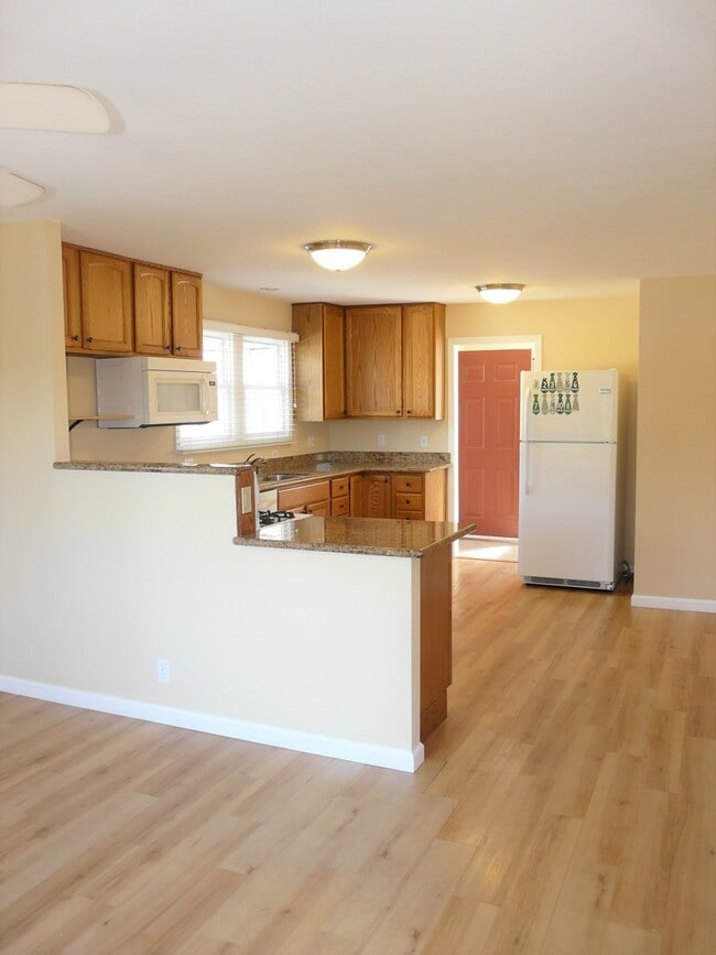 Building Photo - Updated 2 Bedrooms, 1 Bath Alta Heights Home Near Downtown Napa