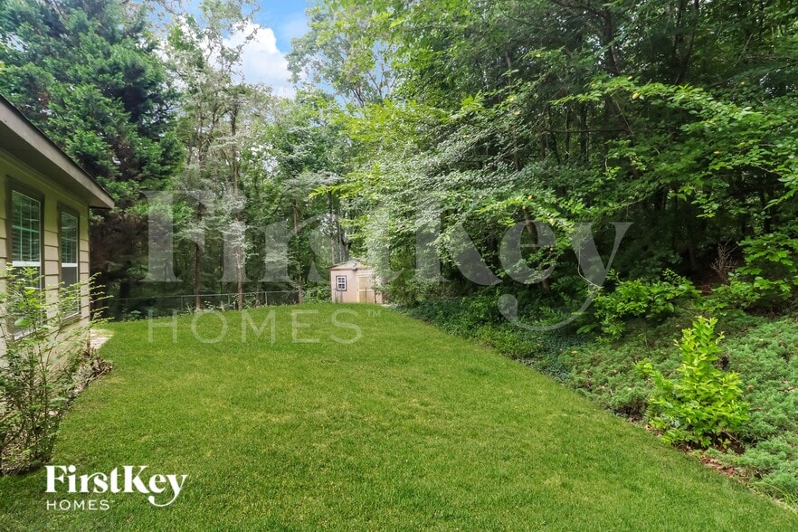 Building Photo - 1335 Enclave Way