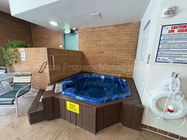 Building Photo - 400 S Lafayette St