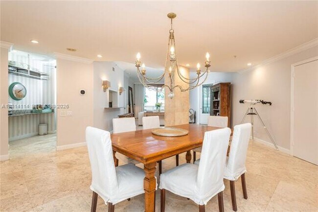 Building Photo - 888 Brickell Key Dr