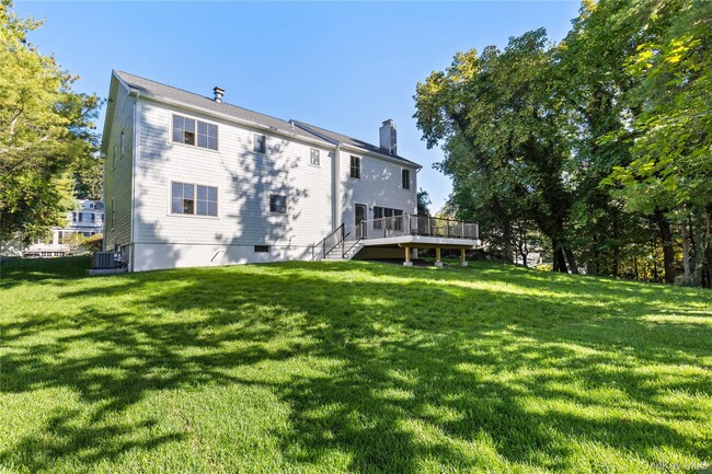 Building Photo - 19 Highland Park Pl