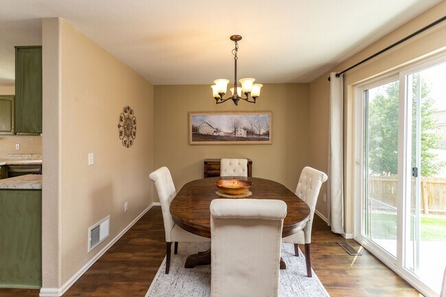 Building Photo - Spacious Corner Lot Gem in Ridgeview at St...