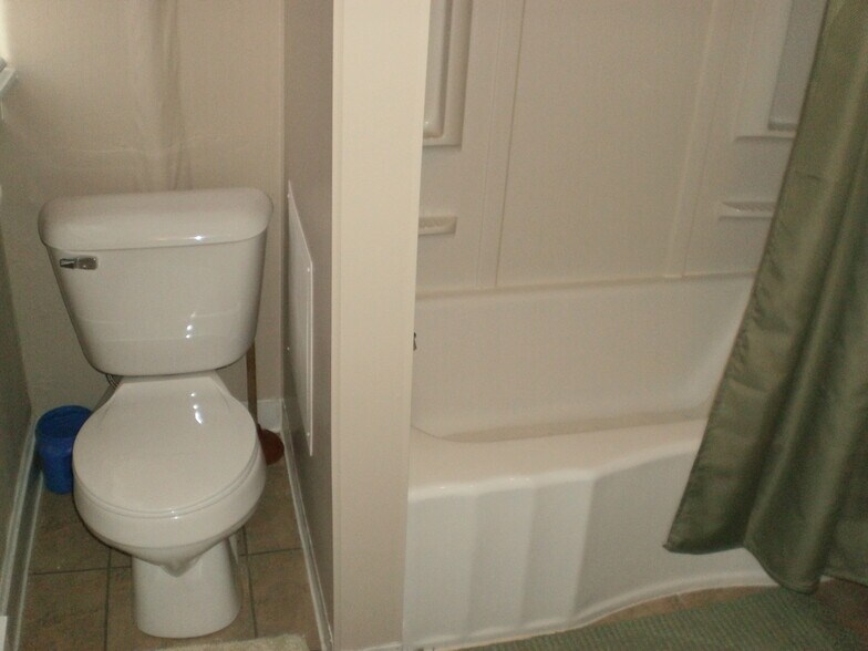 Bathroom - 1080 26th St