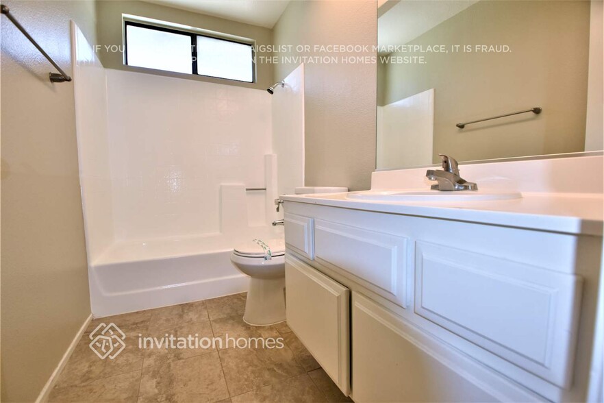 Building Photo - 6863 Kempster Ln