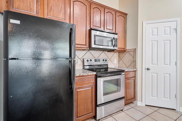 Building Photo - 10304 Colfax Dr