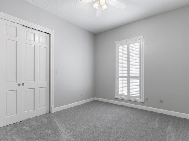 Building Photo - 5215 Skinner Ln
