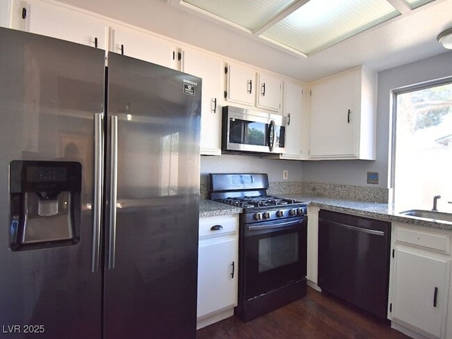Building Photo - 1536 Unionville Ln